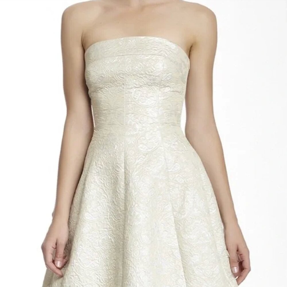 Monique Lhuiller Textured Evening Dress in Pearl/Champagne Size 2